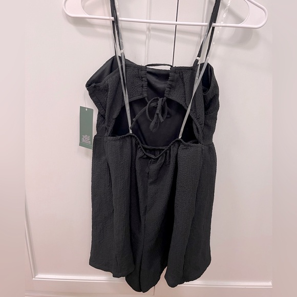 Wild Fable Romper-size small- adjustable straps- tie back - Picture 2 of 10